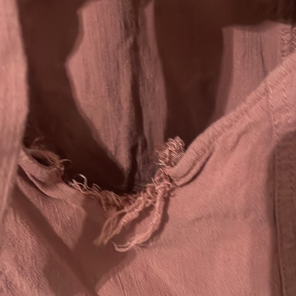 Elegant Lace-Trimmed Pink Dress - Picture 4 of 9